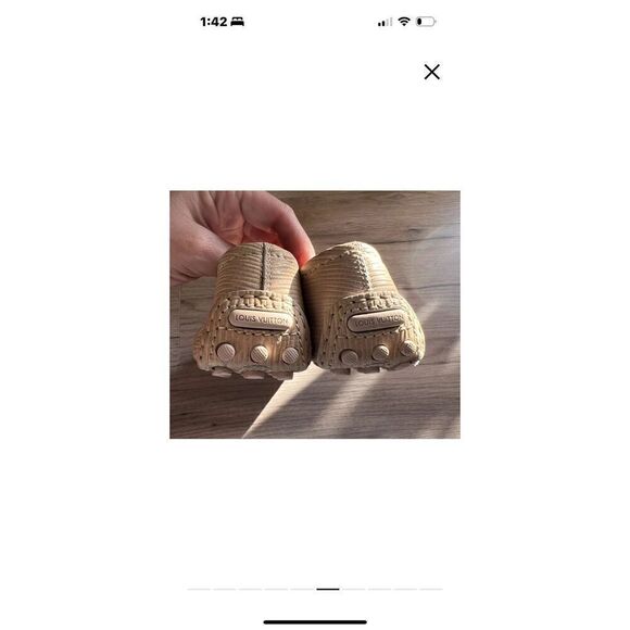 Louis Vuitton Flats - Picture 5 of 16